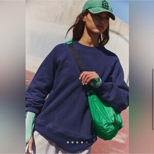 Free People Movement A Cut Above Crew Sweatshirt in Midnight Navy Size Small NWT